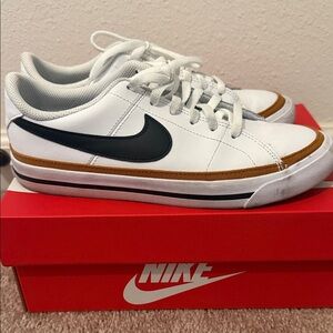 Nike Court Legacy White and Tan Sneakers 5Y/6.5W